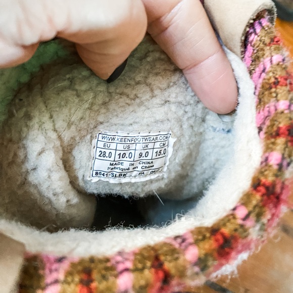 Keen Auburn Sweater Boots, little girls size 10 - Picture 6 of 9